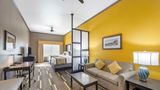 Best Western Plus Emerald Inn & Suites Room
