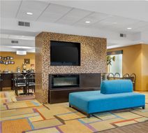 Best Western Plus Hiawatha Hotel Lobby