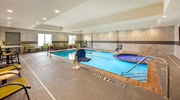Best Western Plus Pratt Pool