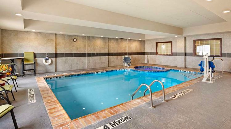 Best Western Plus Pratt Pool
