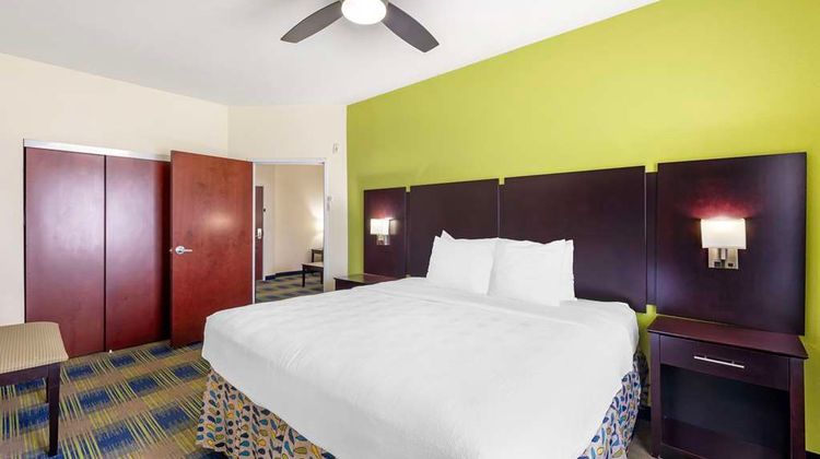 Best Western Plus Pratt Room