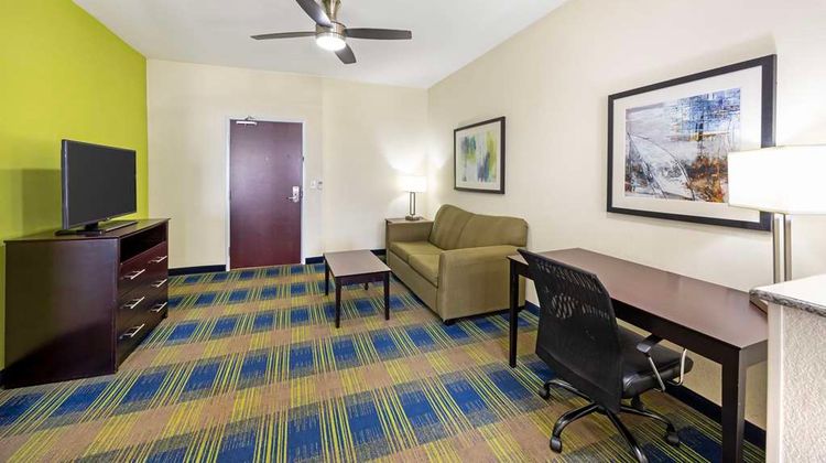 Best Western Plus Pratt Room