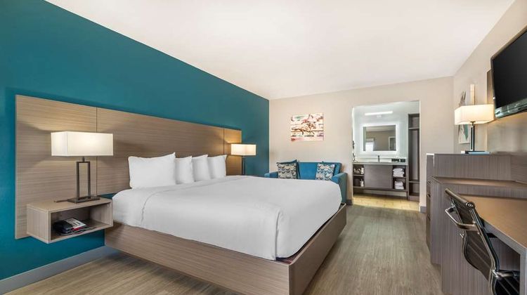 Best Western Green Tree Inn Room