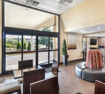 Best Western Green Tree Inn Lobby
