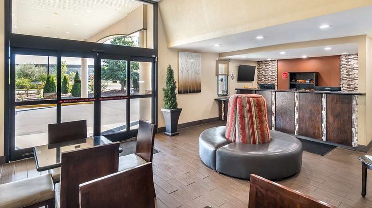 Best Western Green Tree Inn Lobby