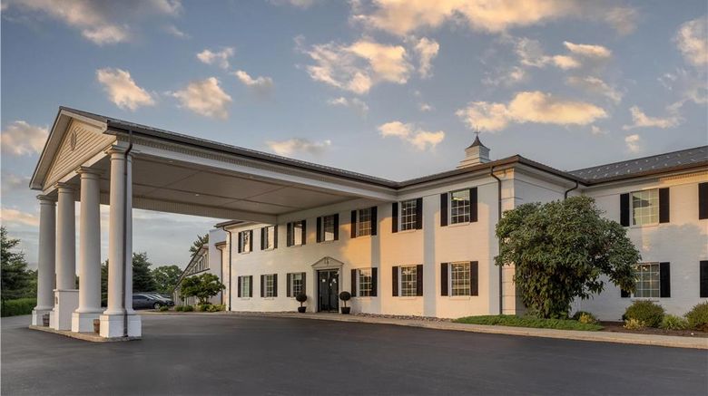 <b>Best Western Parkside Inn Exterior</b>. Images powered by <a href="https://iceportal.shijigroup.com/" title="IcePortal" target="_blank">IcePortal</a>.