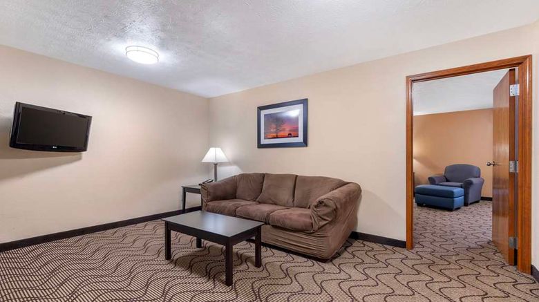<b>Best Western Campbellsville Inn Room</b>. Images powered by <a href="https://iceportal.shijigroup.com/" title="IcePortal" target="_blank">IcePortal</a>.