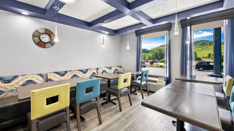 <b>Best Western Corbin Inn Restaurant</b>. Images powered by <a href="https://iceportal.shijigroup.com/" title="IcePortal" target="_blank">IcePortal</a>.
