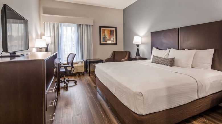 <b>Best Western Inn Florence Room</b>. Images powered by <a href="https://iceportal.shijigroup.com/" title="IcePortal" target="_blank">IcePortal</a>.
