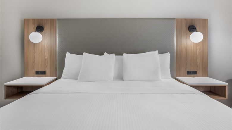 <b>Best Western Inn Florence Room</b>. Images powered by <a href="https://iceportal.shijigroup.com/" title="IcePortal" target="_blank">IcePortal</a>.