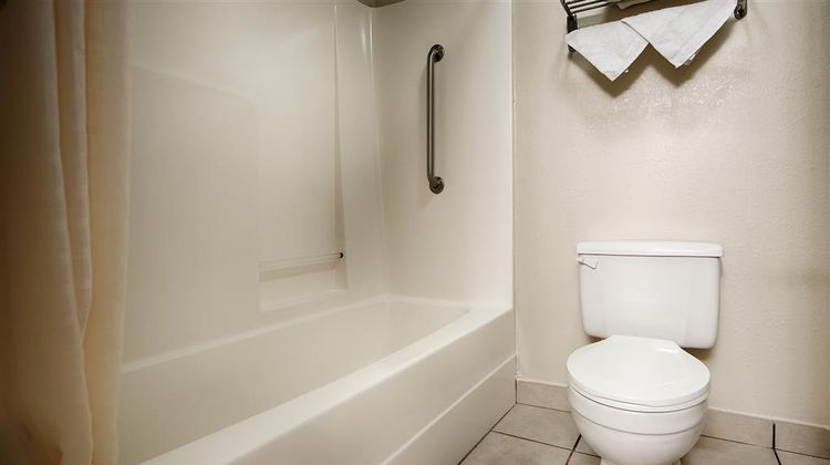 Best Western Paris Inn Room