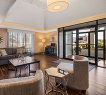 Best Western University Inn Lobby