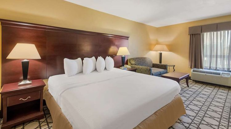 Best Western University Inn Room
