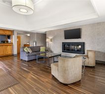 Best Western University Inn Lobby