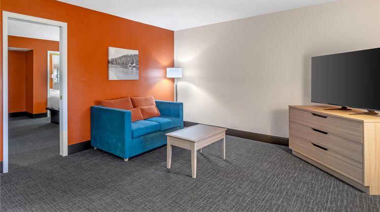 Best Western University Inn Room