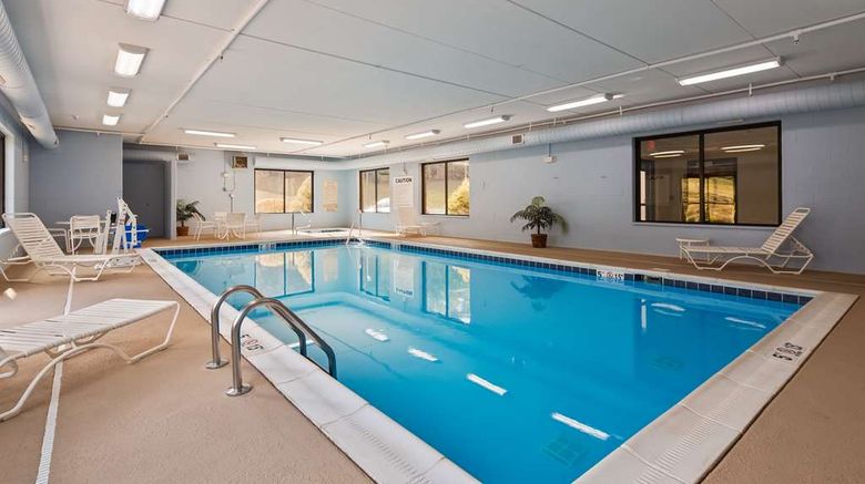 <b>Best Western Plus Louisa Pool</b>. Images powered by <a href="https://iceportal.shijigroup.com/" title="IcePortal" target="_blank">IcePortal</a>.