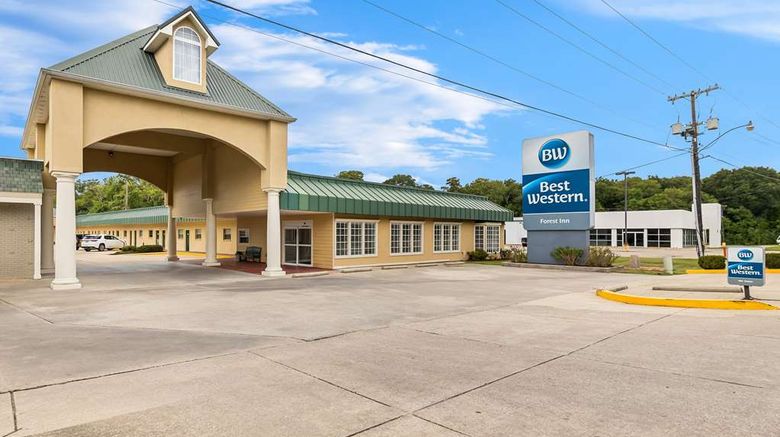 <b>Best Western Forest Inn Exterior</b>. Images powered by <a href="https://iceportal.shijigroup.com/" title="IcePortal" target="_blank">IcePortal</a>.