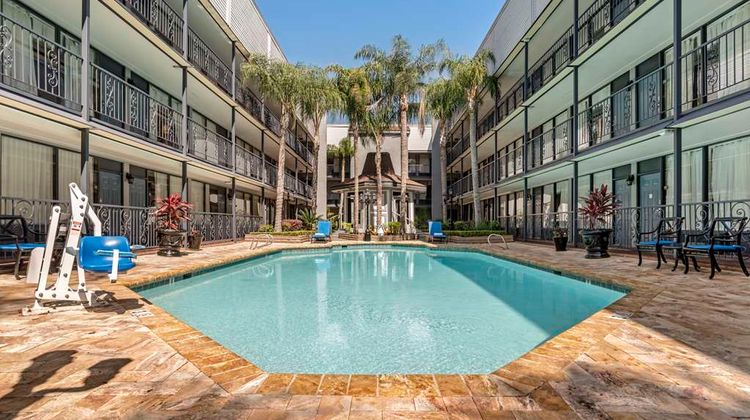 Best Western Plus Westbank Pool
