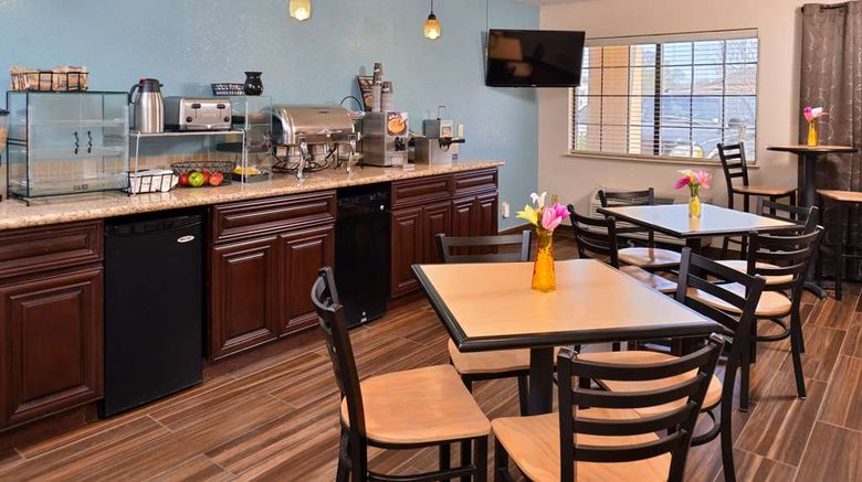 <b>Best Western Eunice Restaurant</b>. Images powered by <a href="https://iceportal.shijigroup.com/" title="IcePortal" target="_blank">IcePortal</a>.