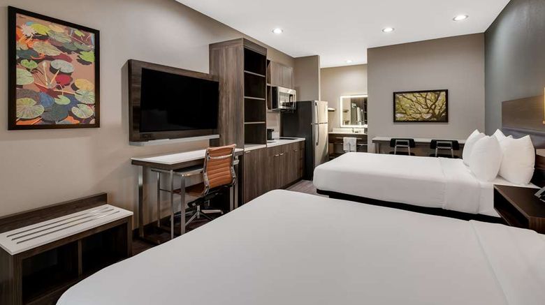 <b>Best Western La Place Inn Room</b>. Images powered by <a href="https://iceportal.shijigroup.com/" title="IcePortal" target="_blank">IcePortal</a>.