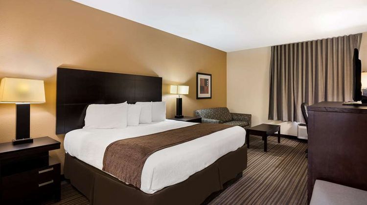 Best Western Plus Houma Inn Room