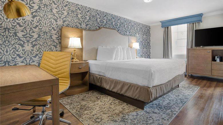 <b>Best Western Plus French Quarter Landmrk Room</b>. Images powered by <a href="https://iceportal.shijigroup.com/" title="IcePortal" target="_blank">IcePortal</a>.