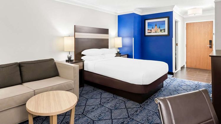 Best Western Plus Slidell Inn Room