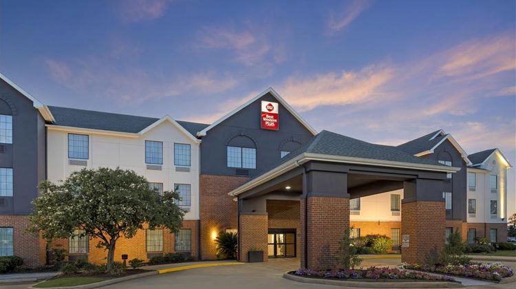 Best Western Plus Executive Hotel Suites Exterior