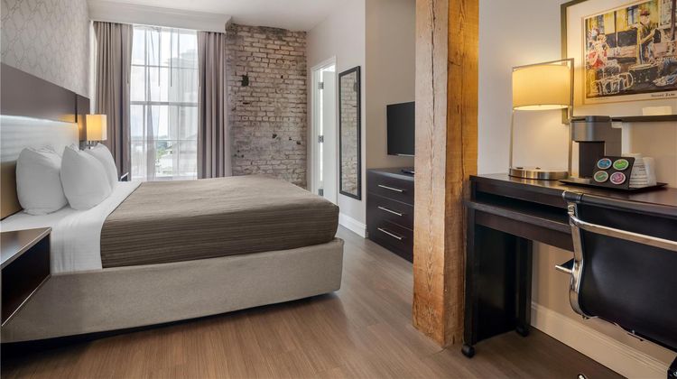 Best Western Plus St. Christopher Hotel Room