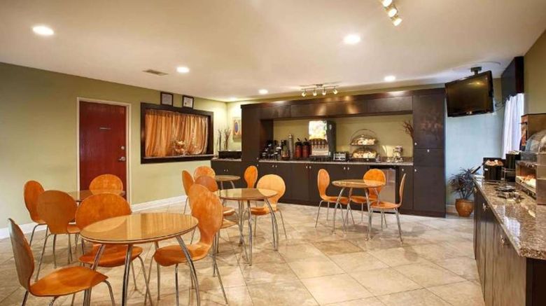 <b>Best Western Zachary Inn Restaurant</b>. Images powered by <a href="https://iceportal.shijigroup.com/" title="IcePortal" target="_blank">IcePortal</a>.