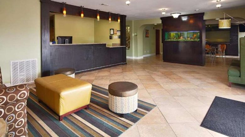 <b>Best Western Zachary Inn Lobby</b>. Images powered by <a href="https://iceportal.shijigroup.com/" title="IcePortal" target="_blank">IcePortal</a>.