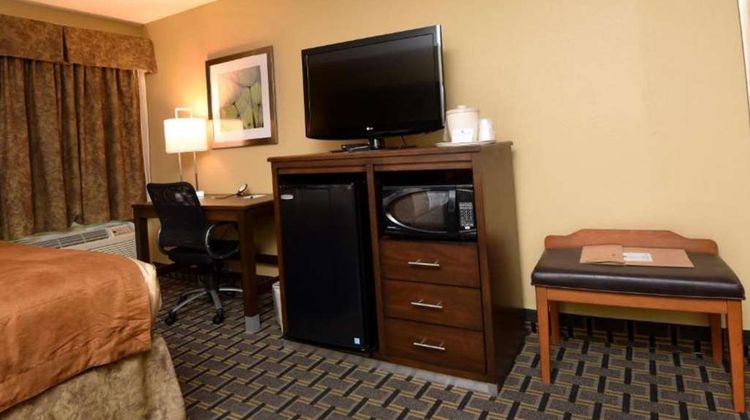 Best Western Zachary Inn Room