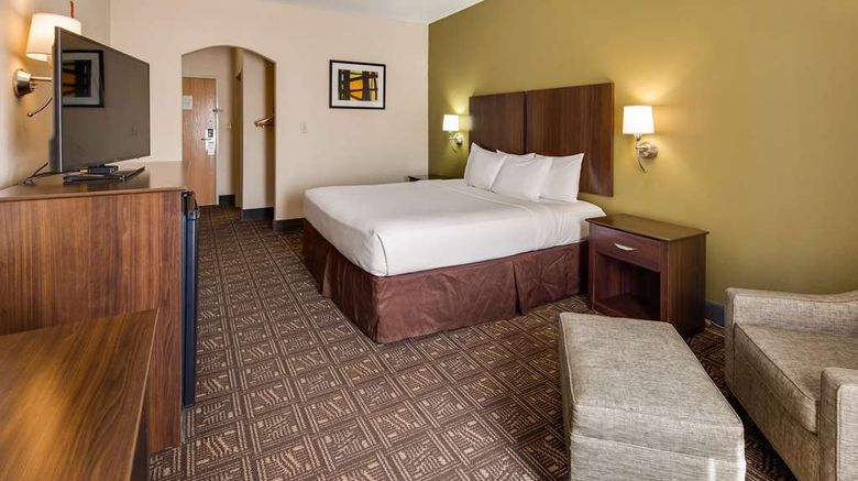 <b>Best Western Rayne Inn Room</b>. Images powered by <a href="https://iceportal.shijigroup.com/" title="IcePortal" target="_blank">IcePortal</a>.