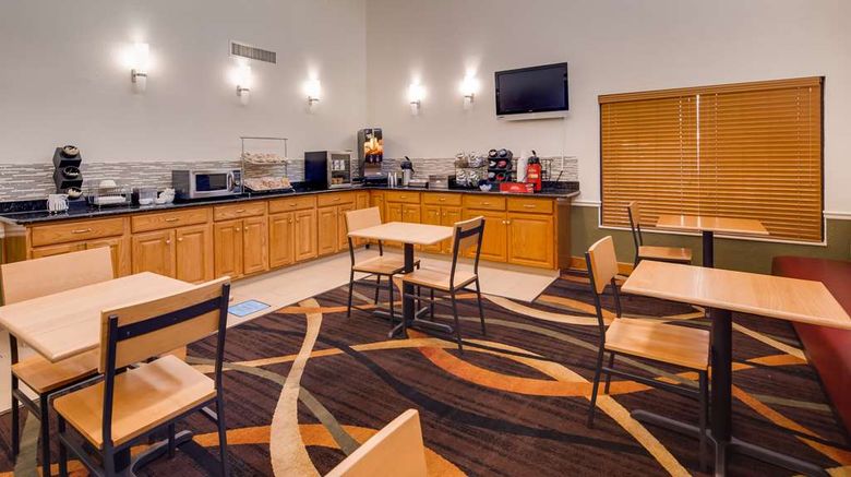 <b>Best Western Rayne Inn Restaurant</b>. Images powered by <a href="https://iceportal.shijigroup.com/" title="IcePortal" target="_blank">IcePortal</a>.