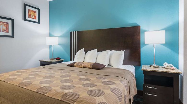 <b>Best Western Plus DeRidder Inn & Suites Suite</b>. Images powered by <a href="https://iceportal.shijigroup.com/" title="IcePortal" target="_blank">IcePortal</a>.