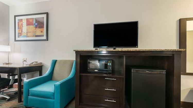 Best Western Plus DeRidder Inn & Suites Room