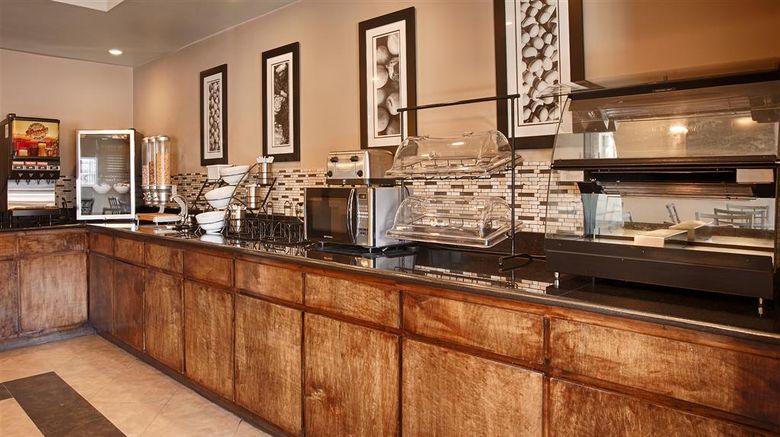 <b>Best Western Abbeville Inn & Suites Restaurant</b>. Images powered by <a href="https://iceportal.shijigroup.com/" title="IcePortal" target="_blank">IcePortal</a>.