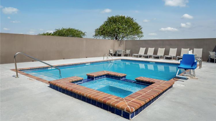 Best Western Abbeville Inn & Suites Pool
