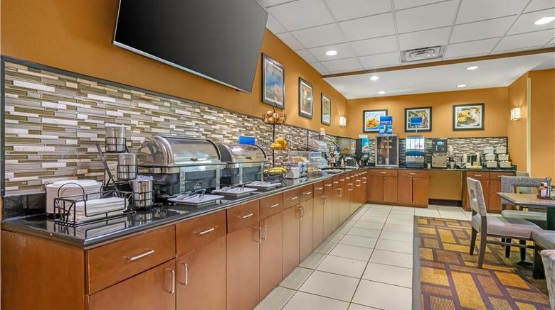 <b>Best Western St Francisville Hotel Restaurant</b>. Images powered by <a href="https://iceportal.shijigroup.com/" title="IcePortal" target="_blank">IcePortal</a>.