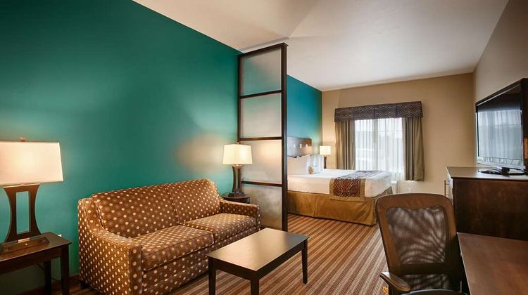 Best Western Plus DeSoto Inn & Suites Room
