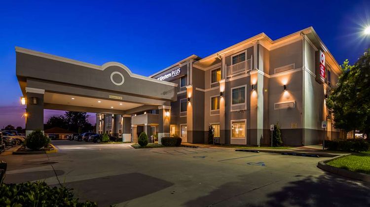 Best Western Plus Chalmette Hotel Exterior