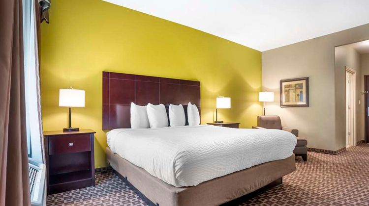 Best Western Plus Chalmette Hotel Room