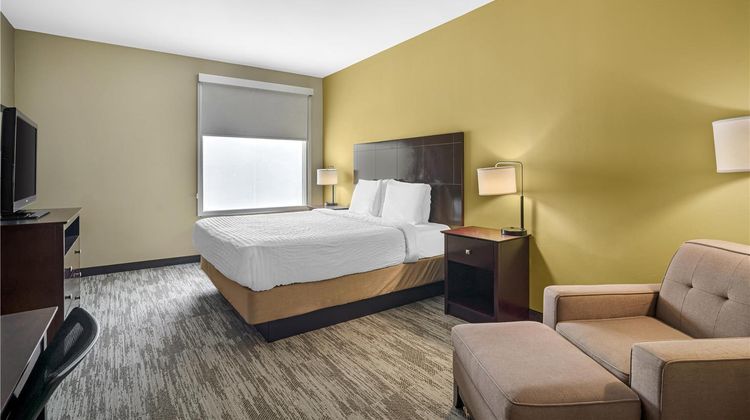 Best Western Plus Chalmette Hotel Room