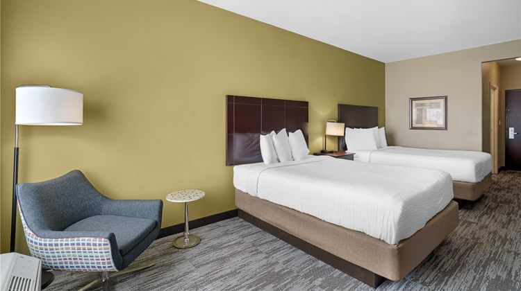 Best Western Plus Chalmette Hotel Room
