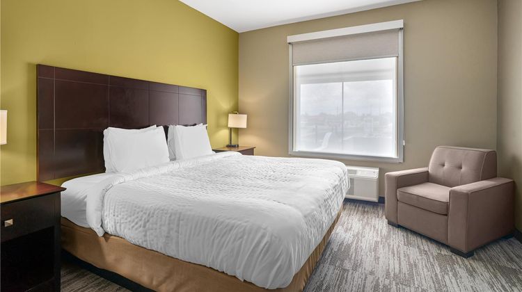 Best Western Plus Chalmette Hotel Room