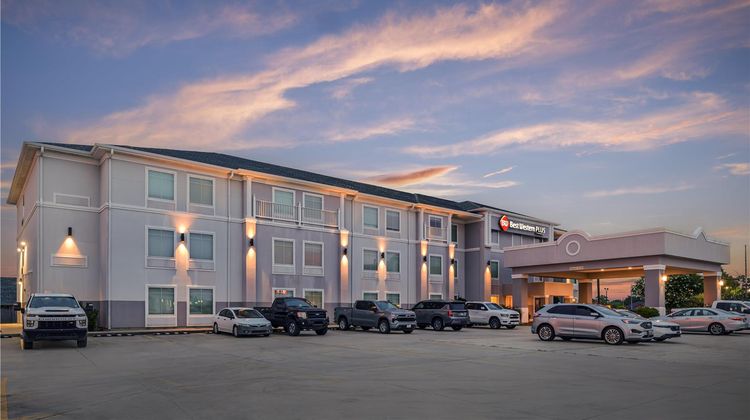 Best Western Plus Chalmette Hotel Exterior