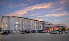 Best Western Plus Chalmette Hotel