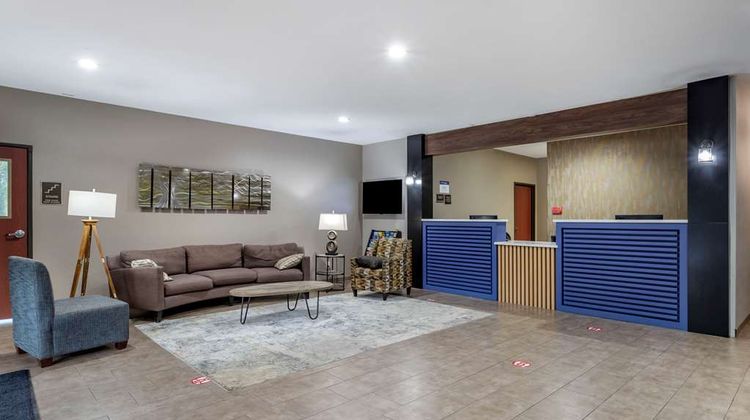 Best Western Oakdale Inn Lobby