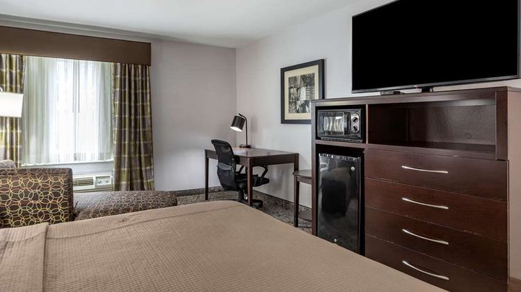 Best Western Oakdale Inn Room