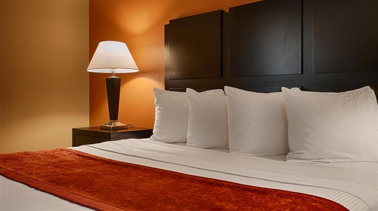 Best Western Bayou Inn & Suites Room